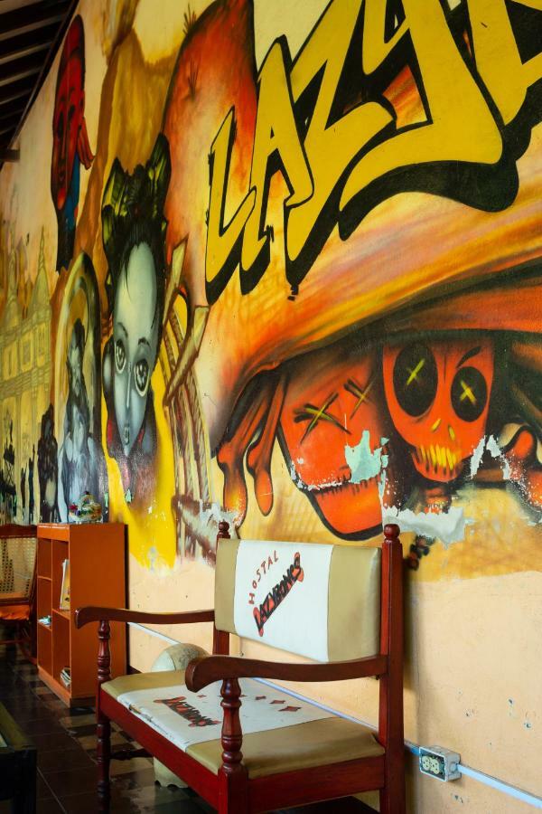 Hostal Lazybones Leon Exterior photo
